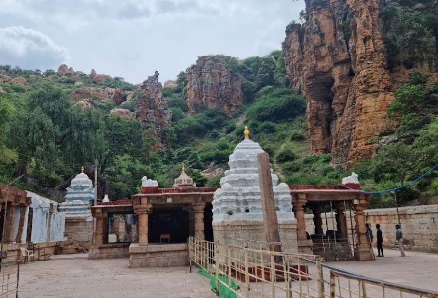 yaganti temple in andhra