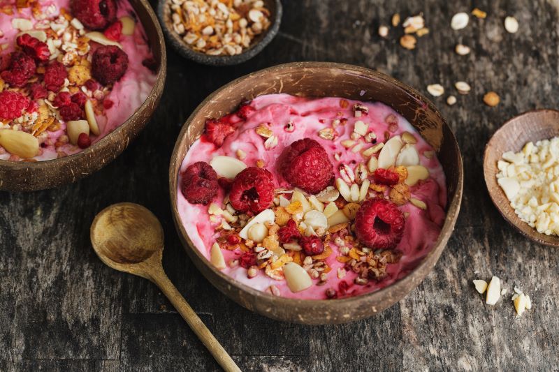  Yoghurt with Mixed Berries and Almonds