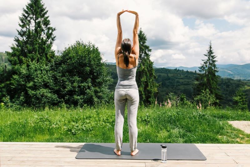 Tadasana (Mountain Pose)