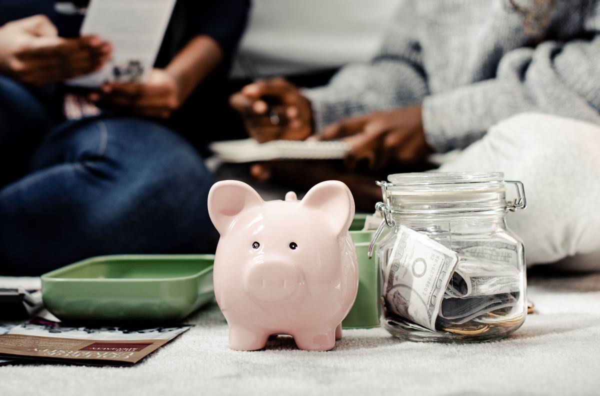 differences between money market and savings accounts